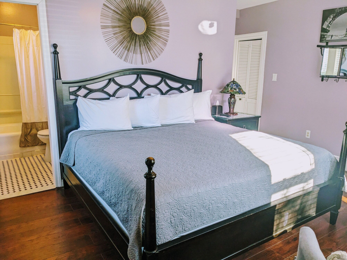 Bedroom 4, Chelsea Pub & Inn, Atlantic