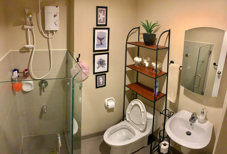 Bathroom 4, Studio Avida Riala Tower 3 IT Park, Cebu City
