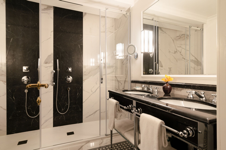 Bathroom 4