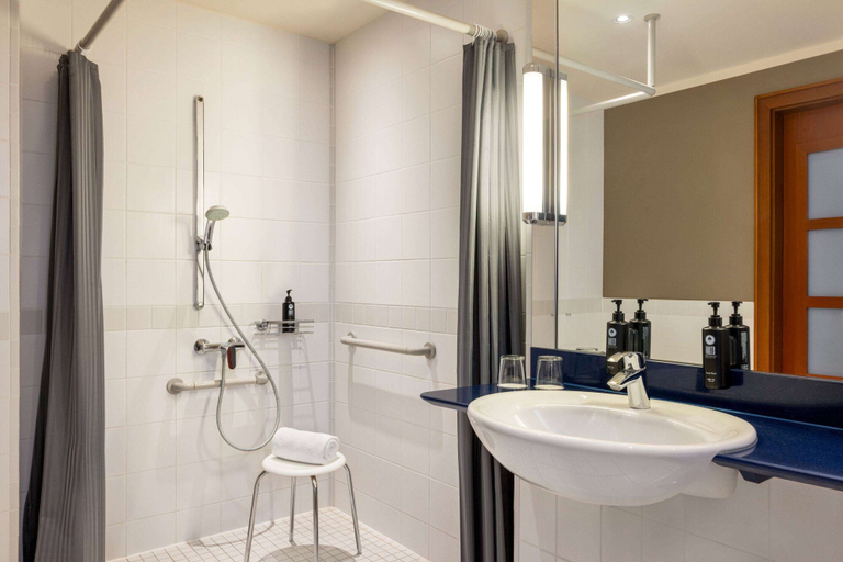 Bathroom 4, Vienna House by Wyndham Sonne Rostock, Rostock