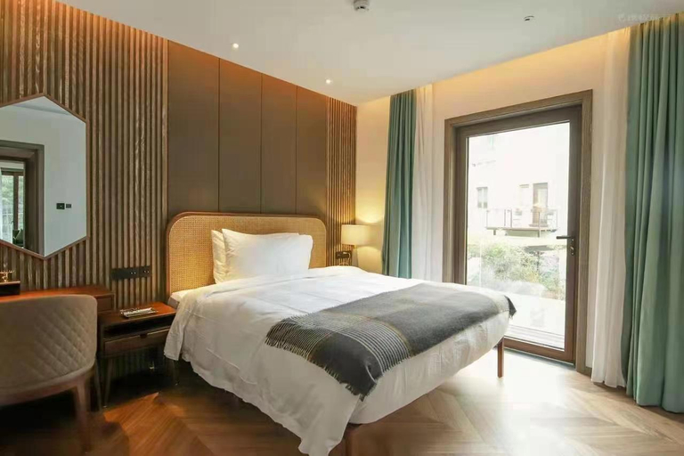 2, Yee Choi Hotels & Resorts, Huzhou