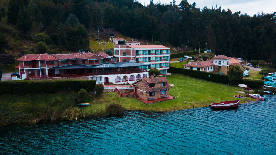 Exterior & Views 2, Hotel Refugio Santa Ines, Aquitania
