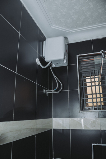 Bathroom, Oasis Hotel, Kampala