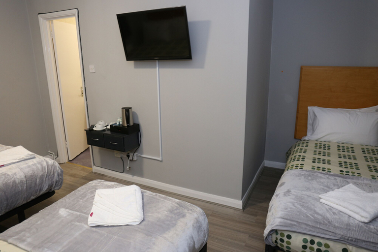 Bedroom 3, Elstree Inn, Hertfordshire