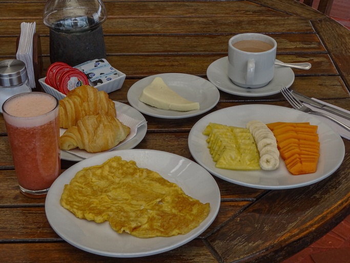 Food & Drinks 5, Hotel Refugio Santa Ines, Aquitania