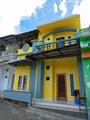 Exterior & Views, Villa Berastagi Highland, Karo