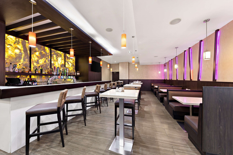 Food & Drinks 5, Best Western Plus Toronto North York Hotel & Suites, Toronto