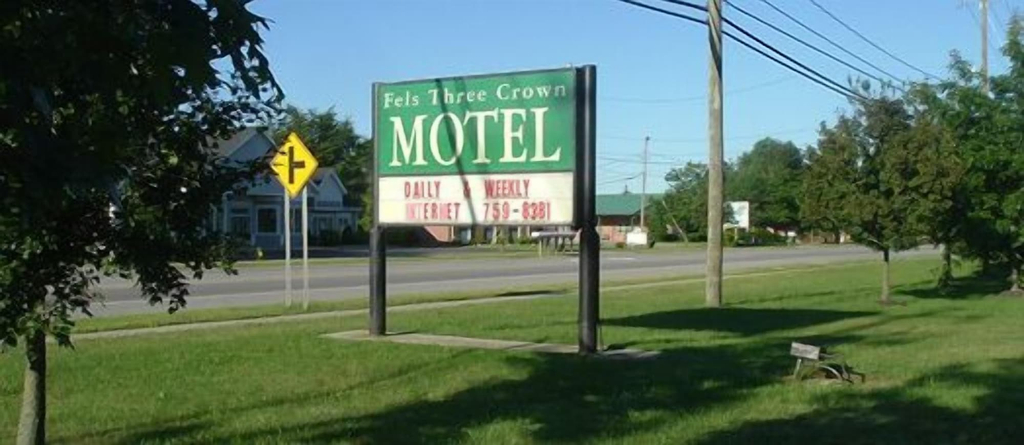 Fels Three Crown Motel, Erie