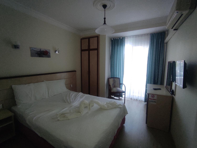 Others 3, Ayhan Otel, Çeşme