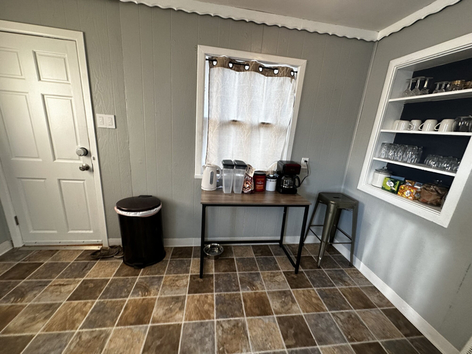 Others 5, Tacoma Homestay, Pierce