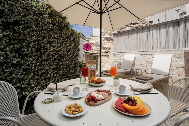 Food & Drinks 5, La Mandorla Luxury Trulli, Bari