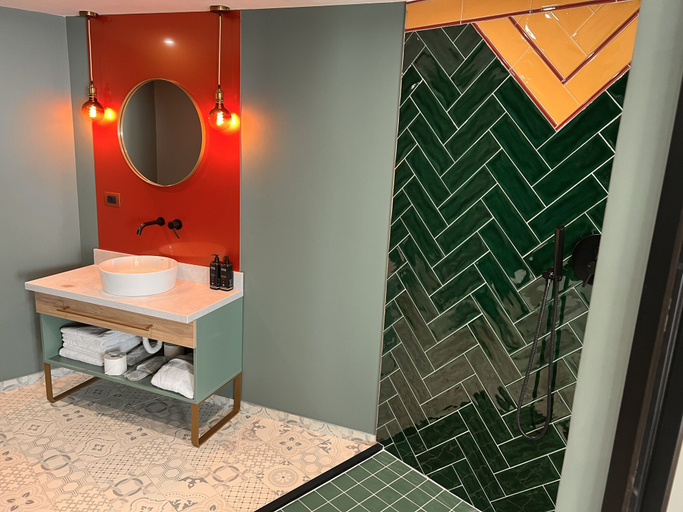 Bathroom 5, Mercure Timisoara, Timisoara