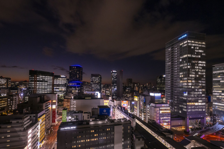 Exterior & Views 15