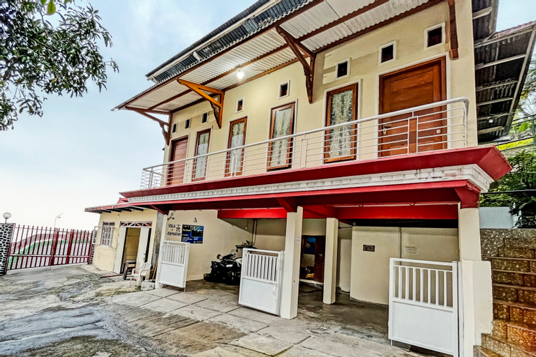 OYO 93422 Villa Tirto, Pasuruan