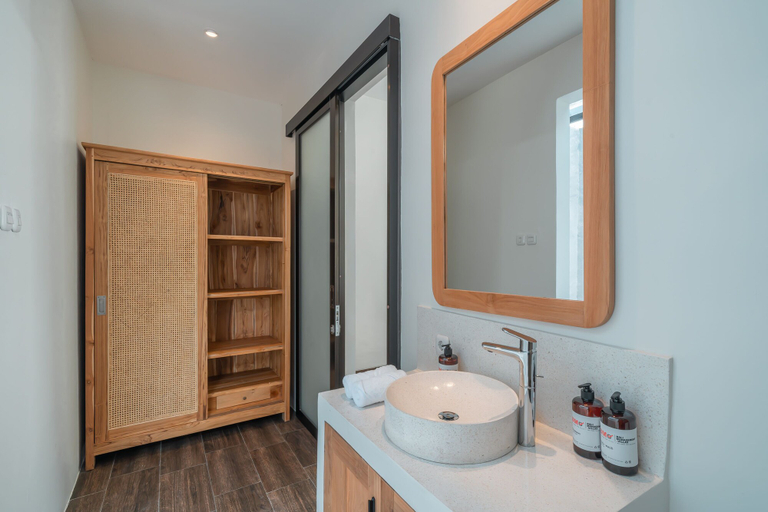 Bathroom 4, Villa Selikur 2, Badung