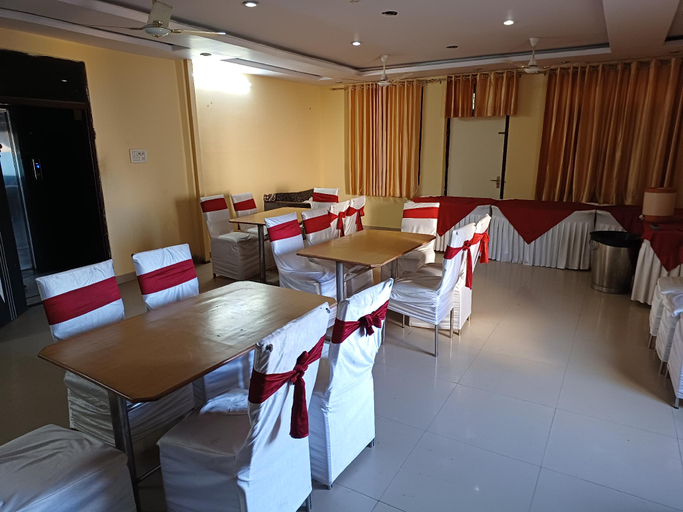 Food & Drinks 4, Hotel Chhavi Holidays, Jaipur