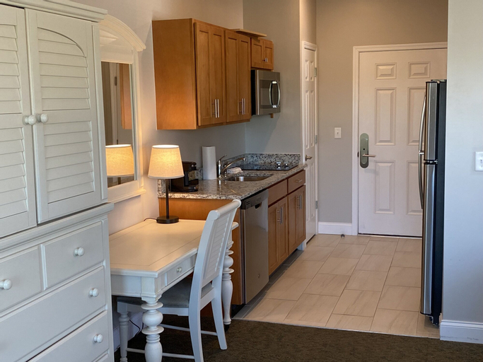 Dining Room 7