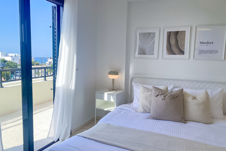 Bedroom 2, Phaedrus Living Byzantium Modern City Flat