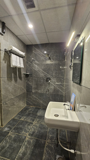 Bathroom 4, Emerald Urban Comforts, Mysore