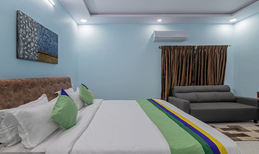 Bedroom 4, Itsy Hotels Kurinji Stay Inn With Swimming Pool, Vellore