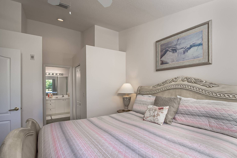 Bedroom, Hyland Hills Ave, Sarasota