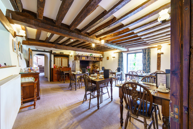 Food & Drinks 5, Yallands Farmhouse, Somerset