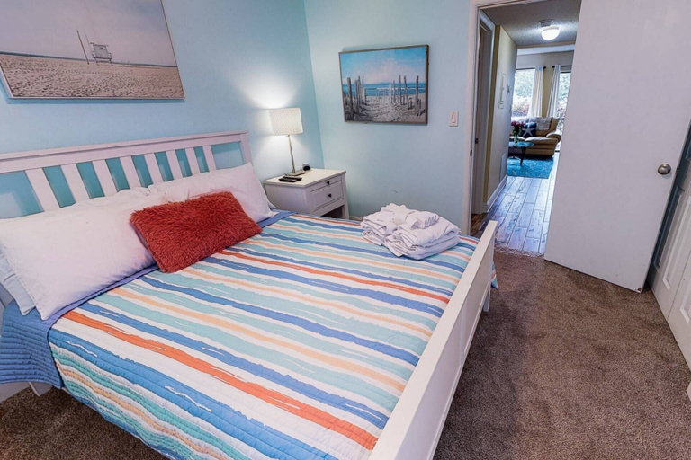 Bedroom 3, Bay Oaks C Ground Floor, Sarasota