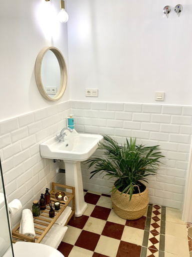 Bathroom 4, Casa Del Azúcar, Granada