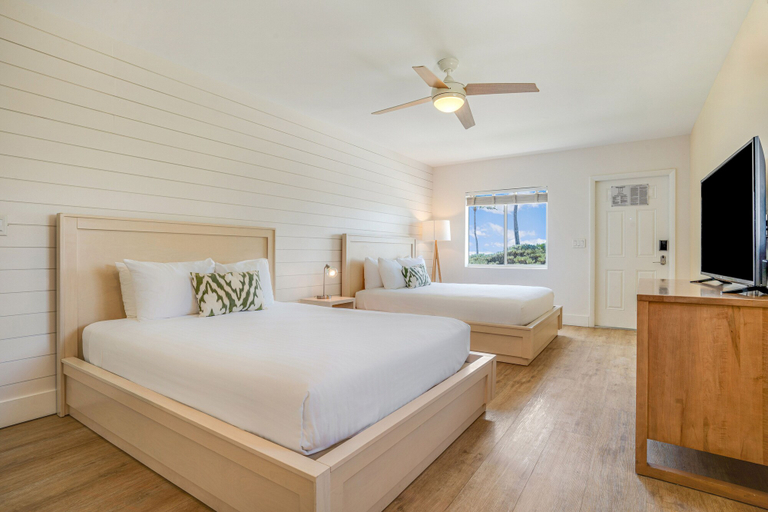 Bedroom 3, Fisher Inn Resort & Marina, Monroe