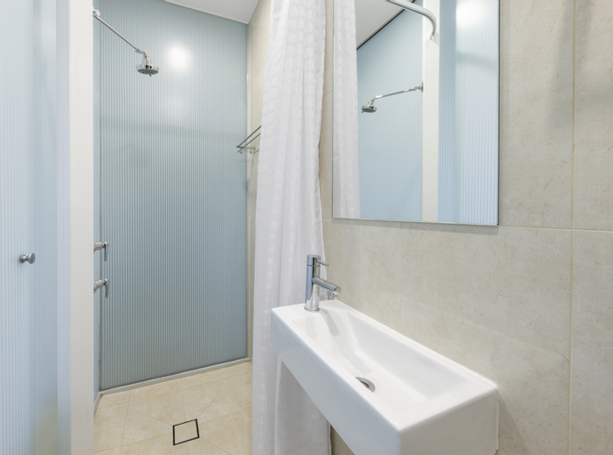Bathroom 9