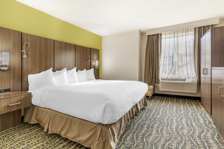 Bedroom 3, Best Western Plus New Englander, Middlesex