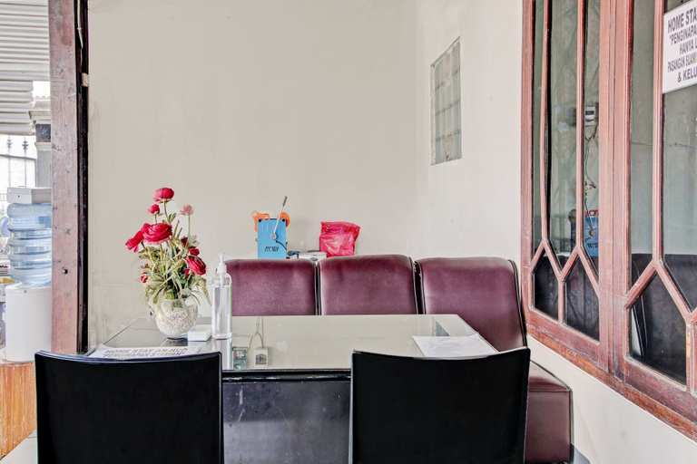 Others 5, OYO 90543 An-nur Guest House Syariah, Kuningan