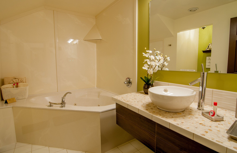 Bathroom 4, Anniversary Inn - 5th South, Salt Lake