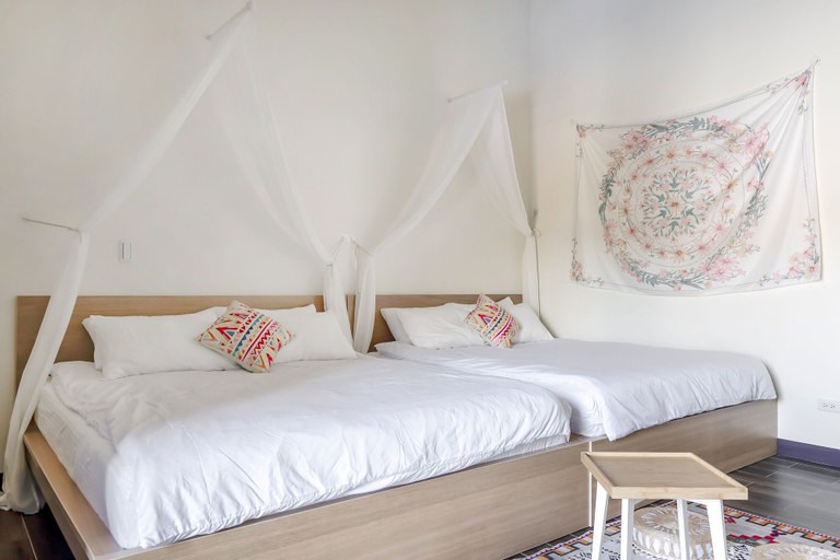 Bedroom 2, Pumori Guesthouse, Nantou