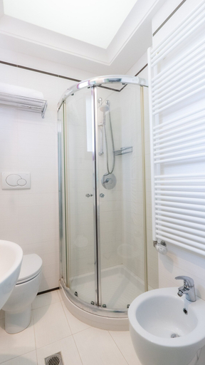 Bathroom 4, Hotel Nobel, Rimini