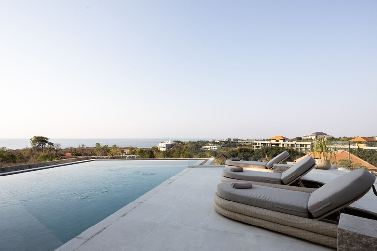 Sport & Beauty 4, Luxury 4BR Ocean View Villa Near Bingin Beach, Badung