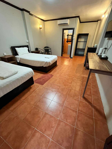 Bedroom 4, Local Guesthouse, Vangvieng
