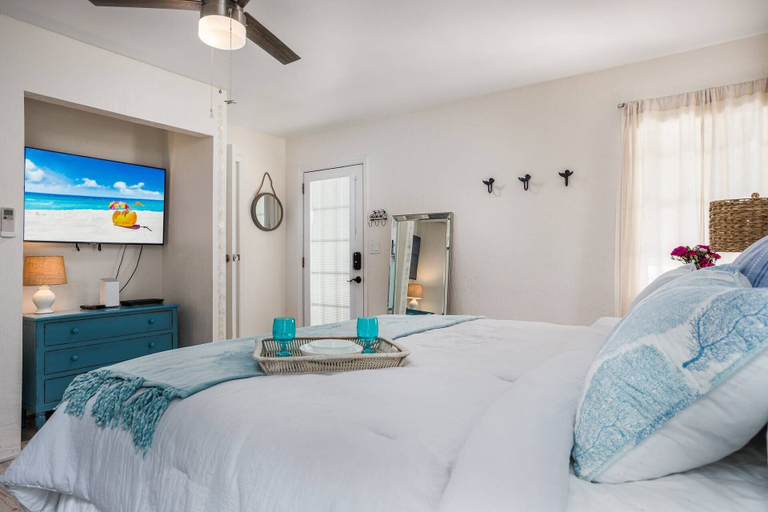 Bedroom 3, Pelican Gardens Studio 3 on Lido Key, Sarasota