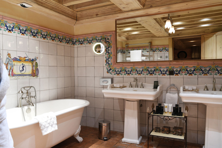 Bathroom 4, Le Saint Joseph, Savoie