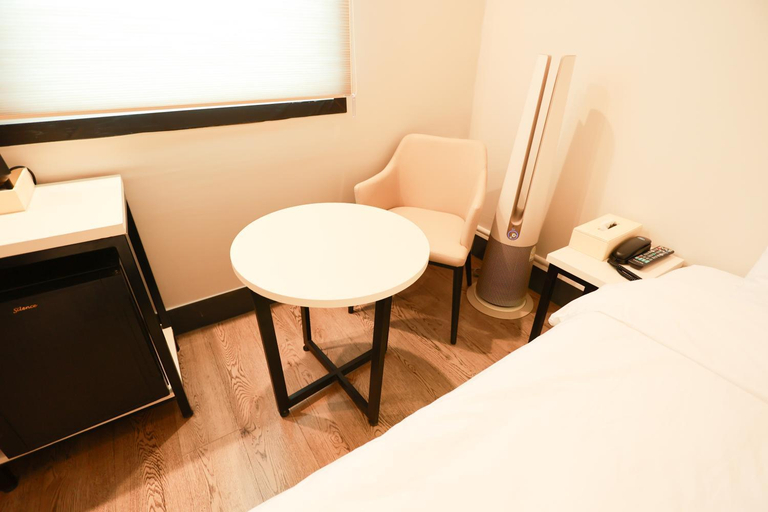 Others 5, HOTEL Myeongi, Gangseo