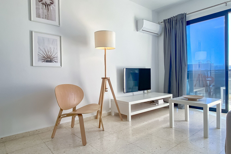 Others 5, Phaedrus Living Byzantium Modern City Flat