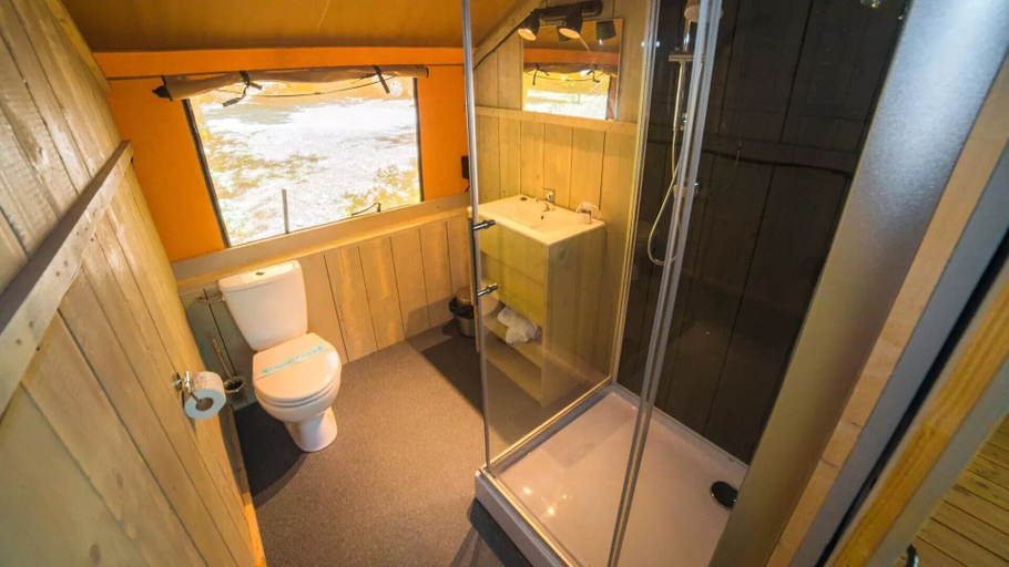 Bathroom 3, Trasimeno Glamping Resort, Perugia