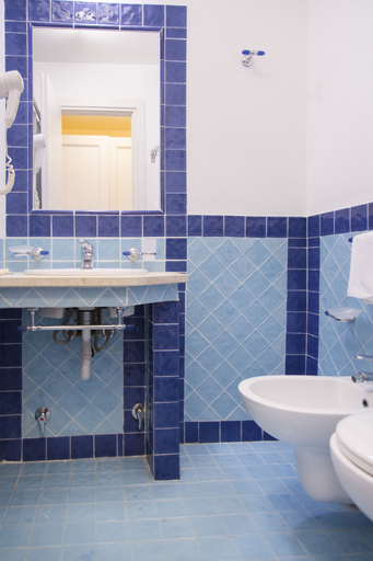 Bathroom 5, Blu Hotel Laconia Village, Olbia-Tempio