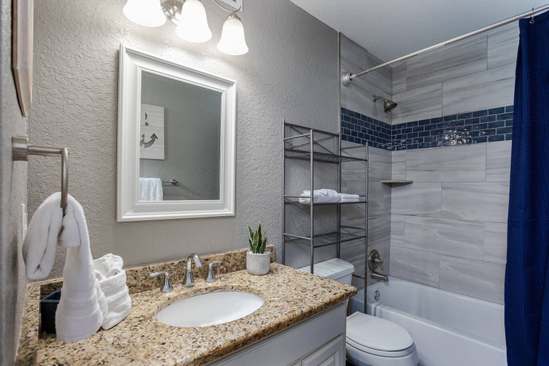 Bathroom 4, Minorga Sand Dollar on the Key, Sarasota