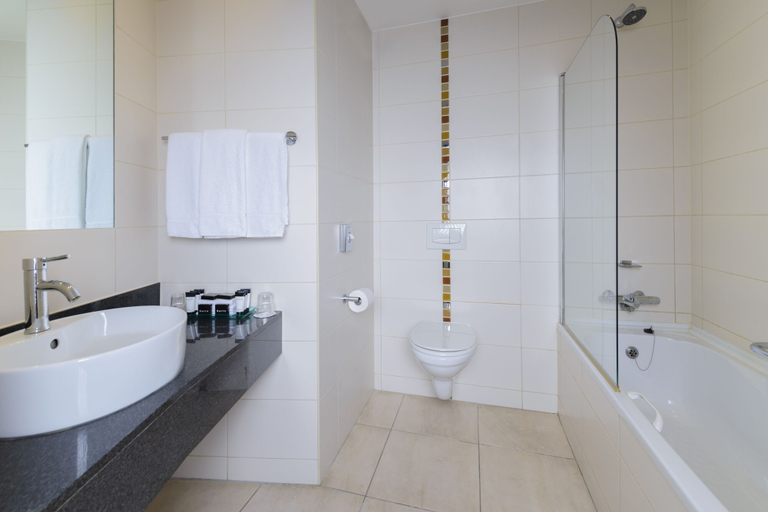 Bathroom 5, The Ellison Hotel
