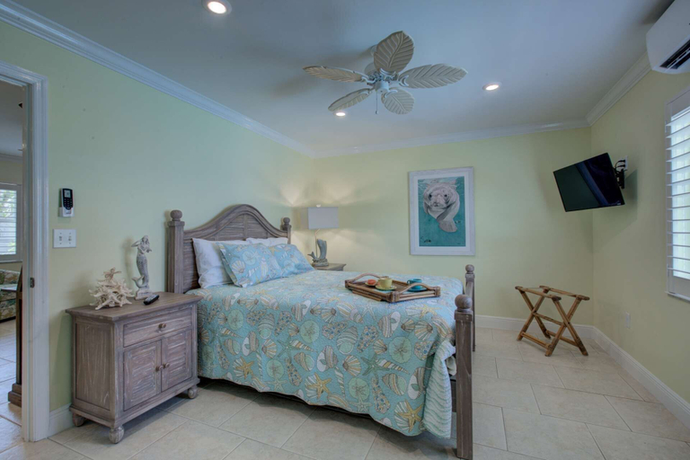 Bedroom 3, Lulu's Key House Green 1/1 Upstairs, Sarasota
