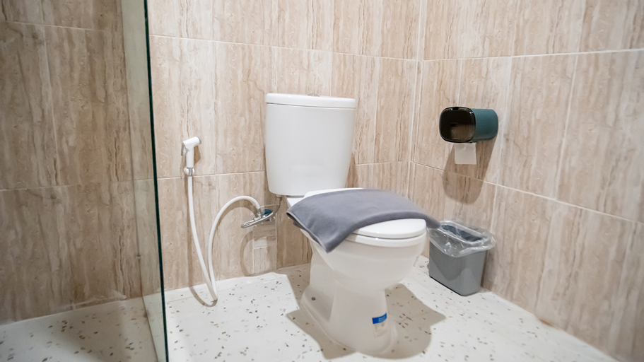 Bathroom 4