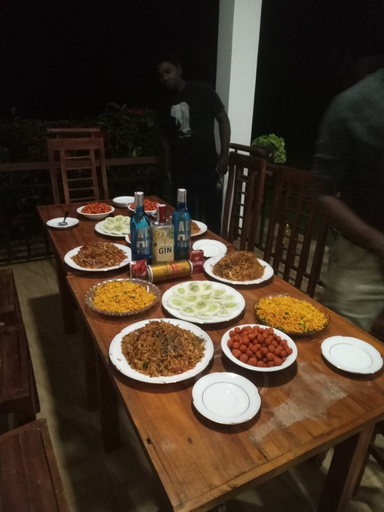 Food & Drinks 5, Bungalow Sigiriya, Dambulla
