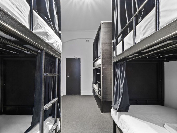 Bedroom 3, Azzurro Pod Hotel Darling Harbour, Sydney
