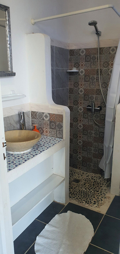 Bathroom 5, Dar chick yahia, Djerba Ajim